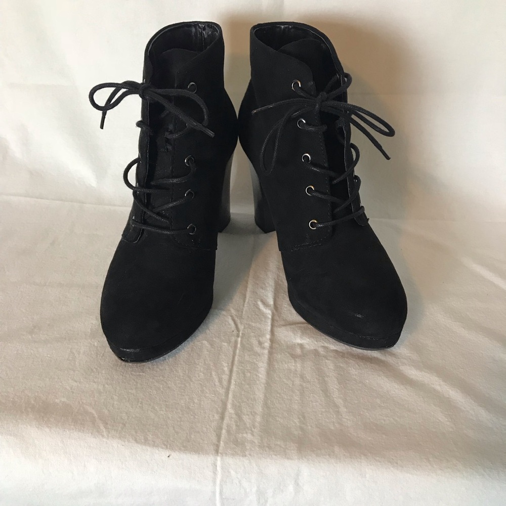 A.N.A Frosty Booties (0-8)
